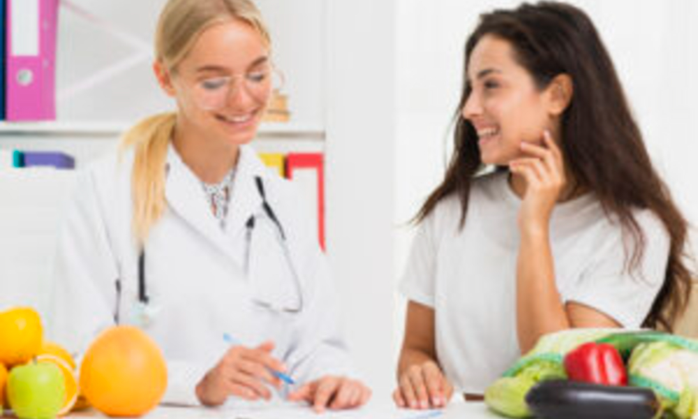 medium shot smiley doctor patient talking x