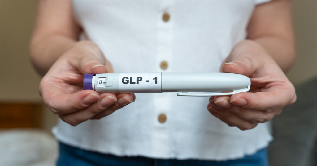 How GLP-1 medications help with weight loss through appetite control and metabolism support
